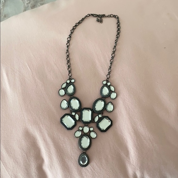 Statement necklace - Picture 3 of 4